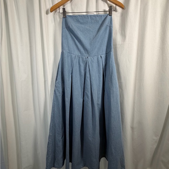 Elegant Blue A-Line Women's Skirt - Picture 1 of 3